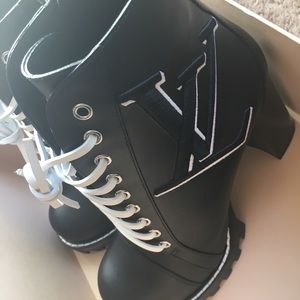 SS19 Louis Vuitton booties